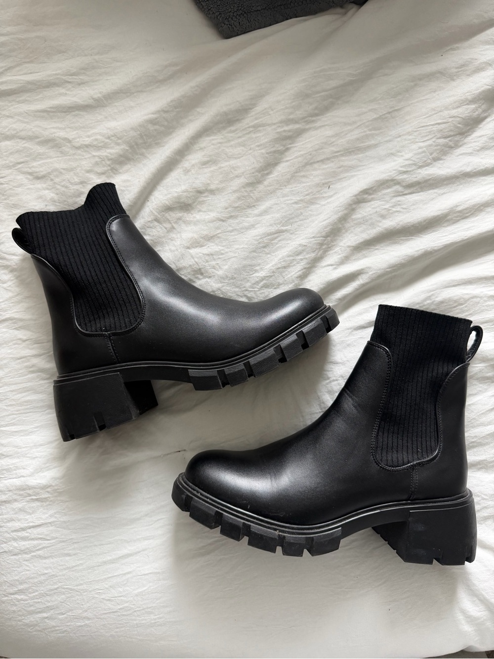 Steve Madden Black Chunky Lug Chelsea Booties